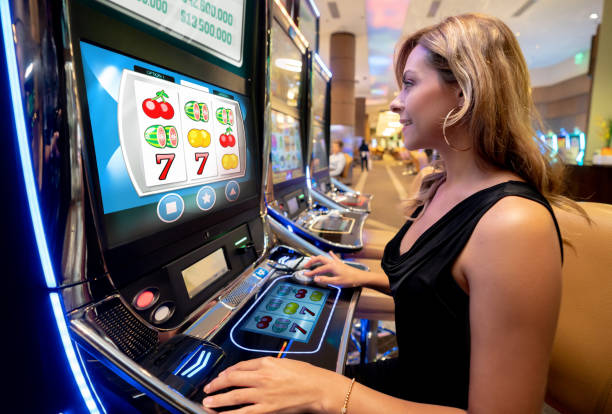 nada 777 app interface showing sportsbook and live-dealer options